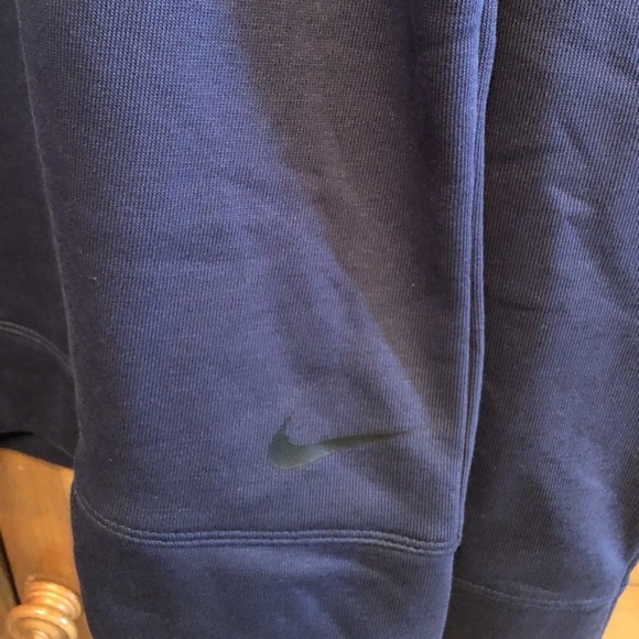 NIKE DRY VERSA OPEN BACK L/S DRI FIT PULLOVER MED - Picture 2 of 5